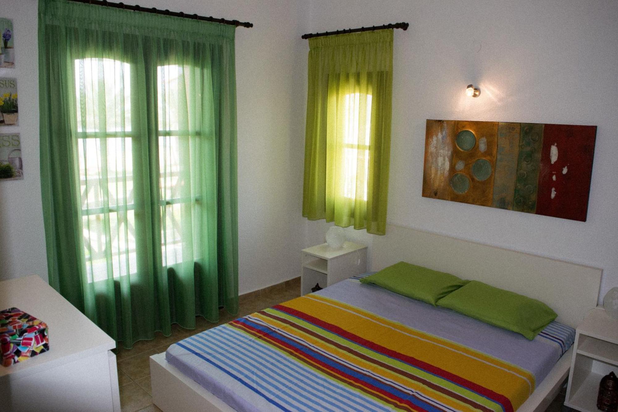 Mikiverna Houses By Miltiadis Kalyves Polygyrou 部屋 写真