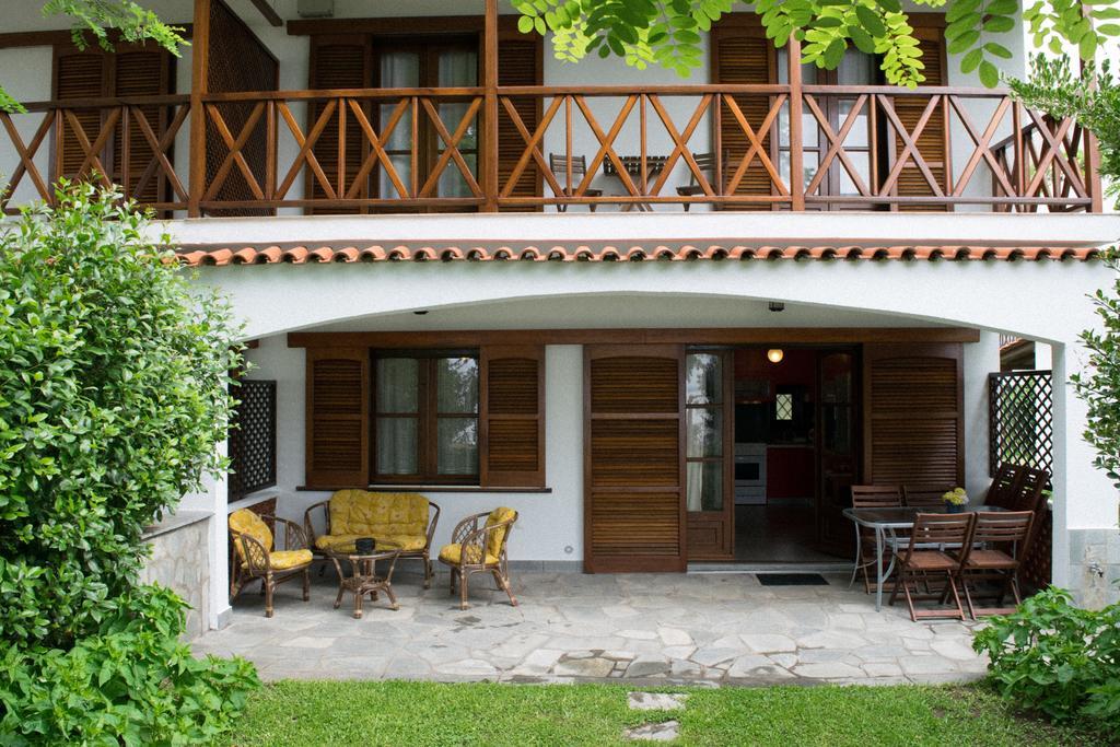Mikiverna Houses By Miltiadis Kalyves Polygyrou 部屋 写真